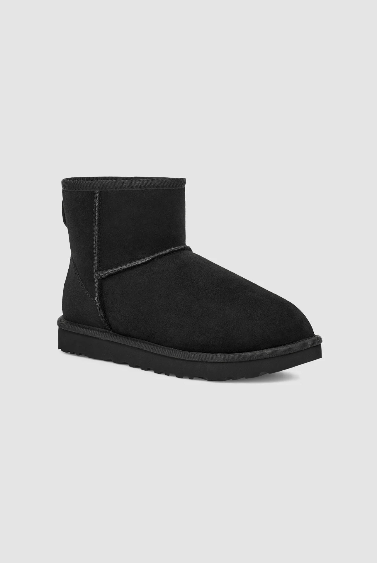 UGG W Classic Mini II Black - hvittrad.no