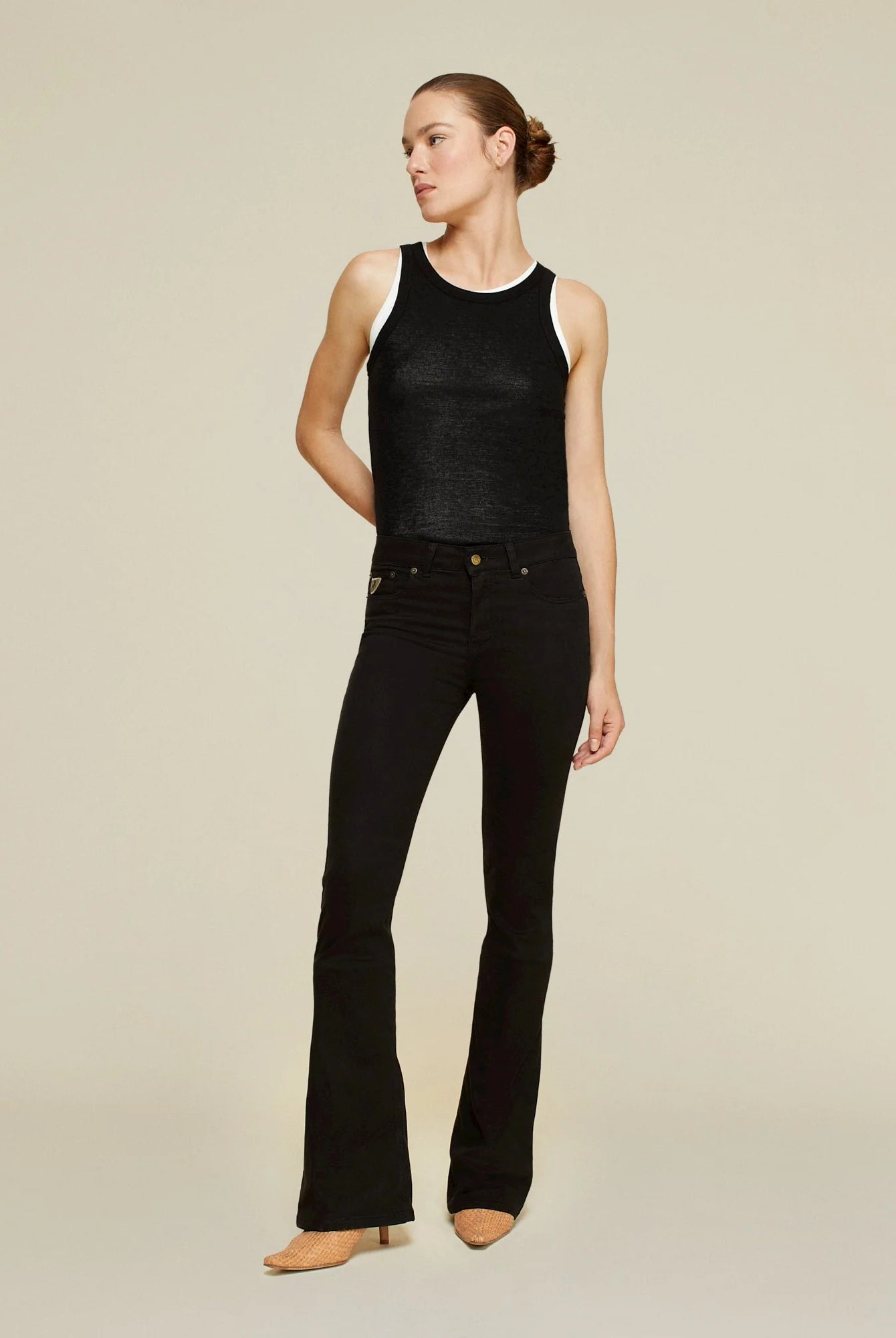 Lois Raval-16 5043 Lea Soft – Colour Black - hvittrad.no