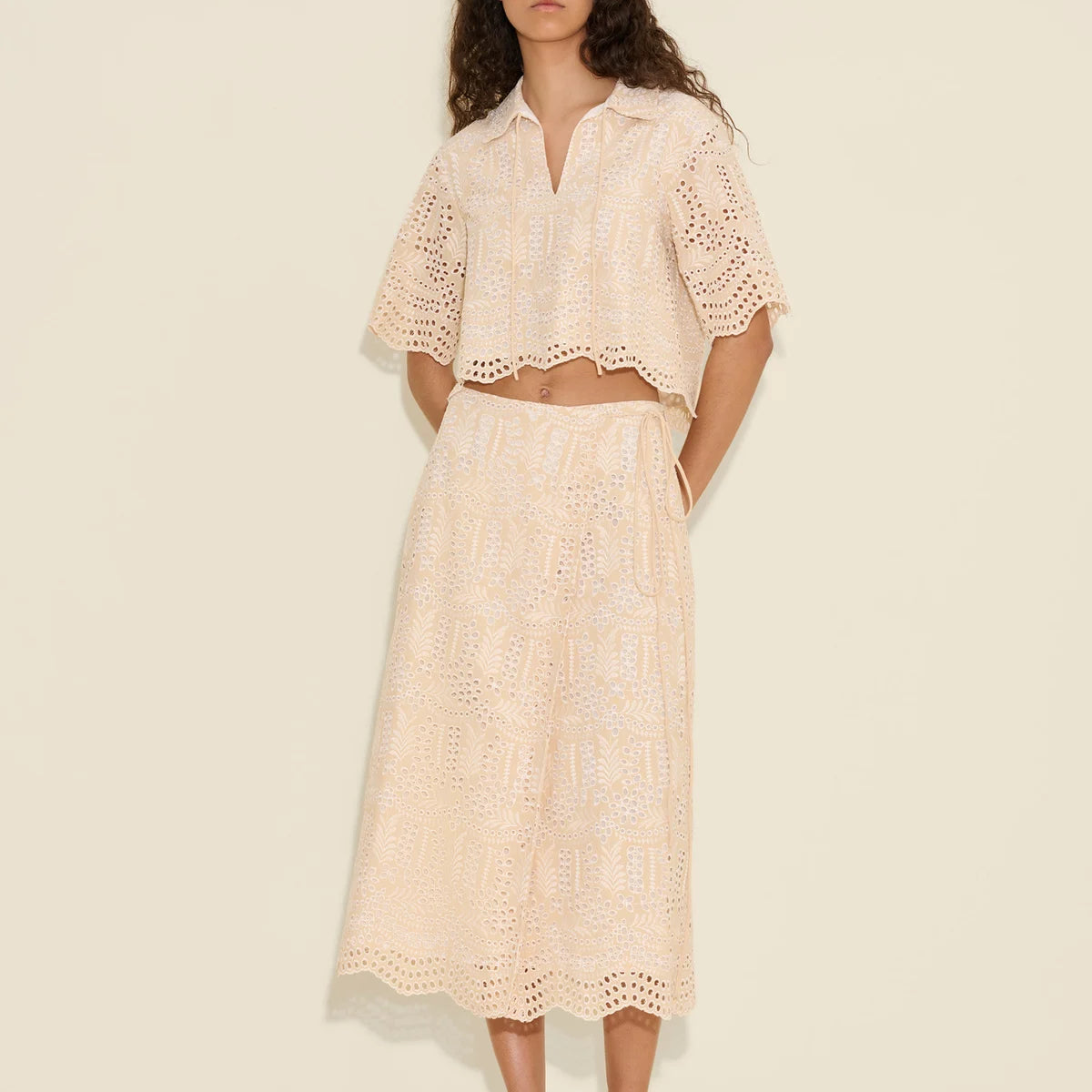 Lace Reverie Skirt (Ecru)