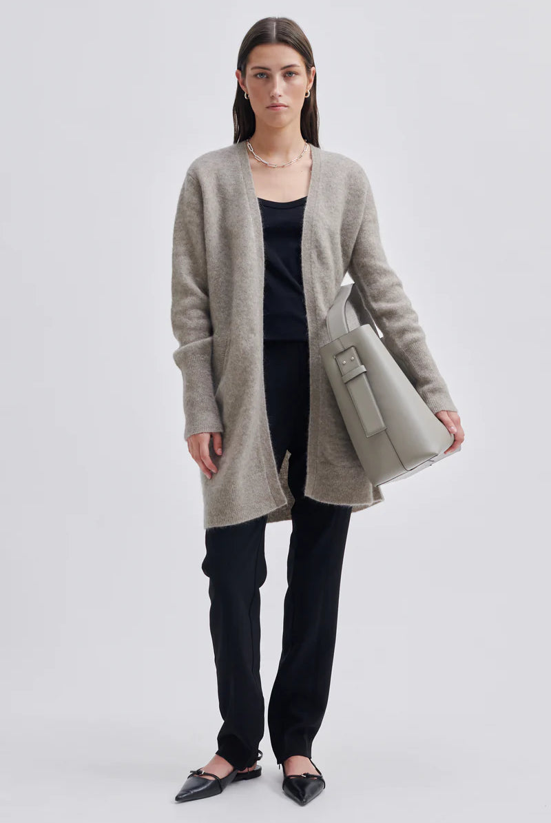 Second Female Brook Knit Cape Roasted Cashew - hvittrad.no