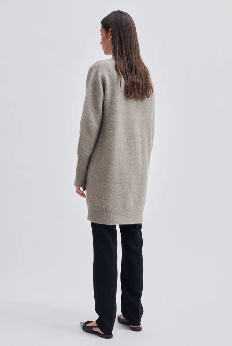 Second Female Brook Knit Cape Roasted Cashew - hvittrad.no