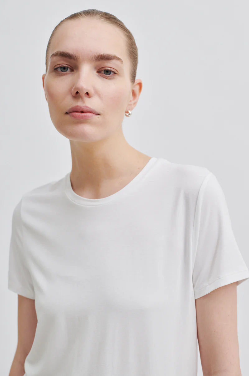 Second Female Ello New SS Tee White - hvittrad.no