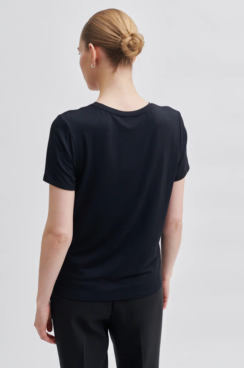 Second Female Ello New SS Tee Black - hvittrad.no