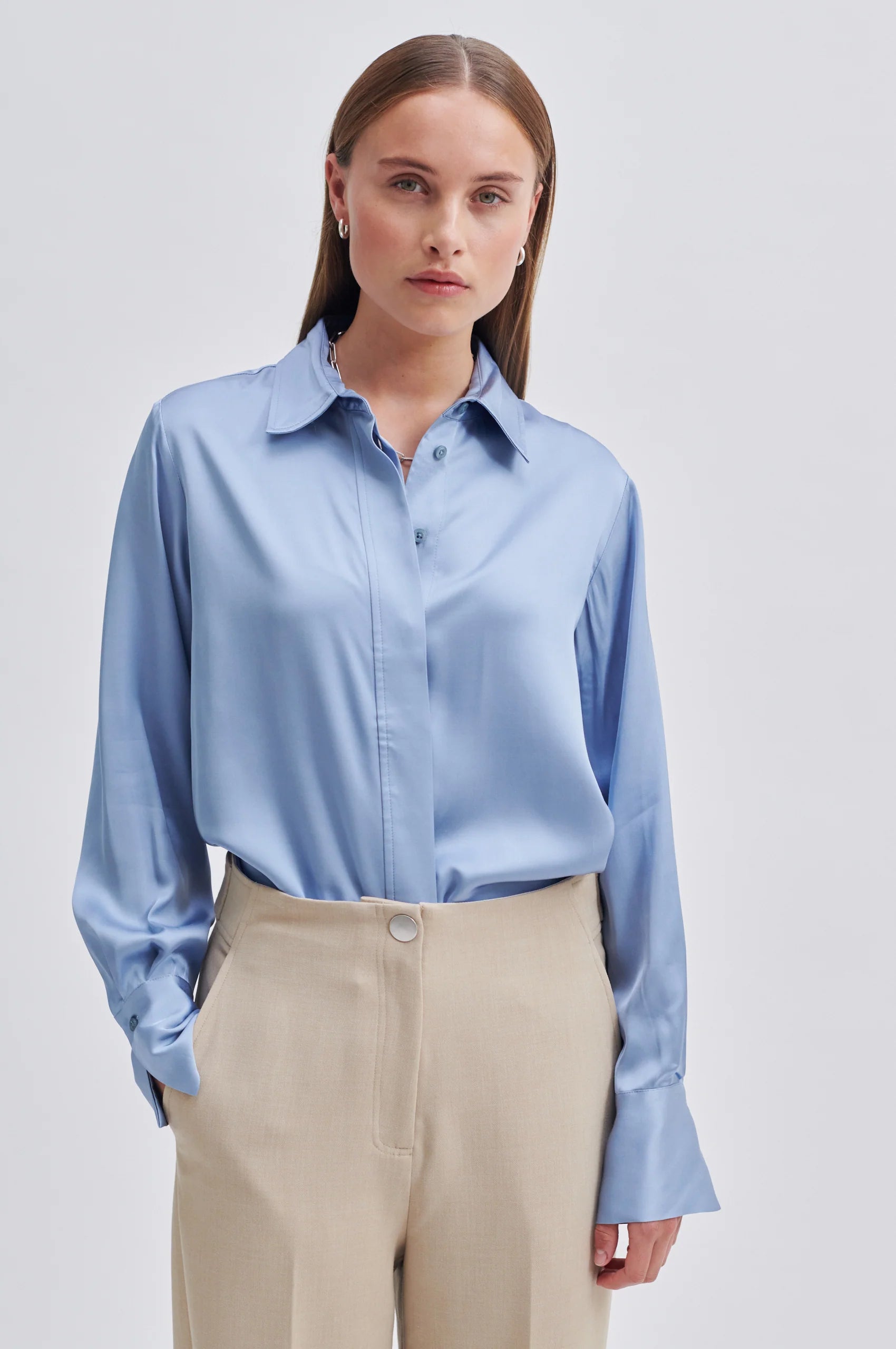 Second Female Galla Classic Shirt Ashley Blue - hvittrad.no