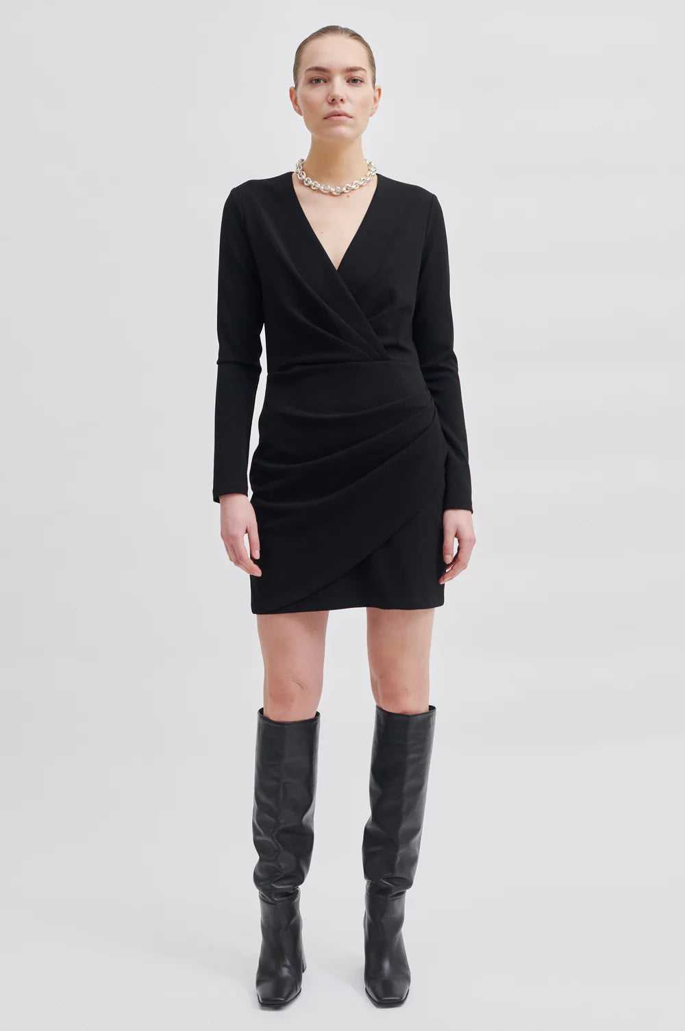 Second Female Kos Short Dress Black - hvittrad.no