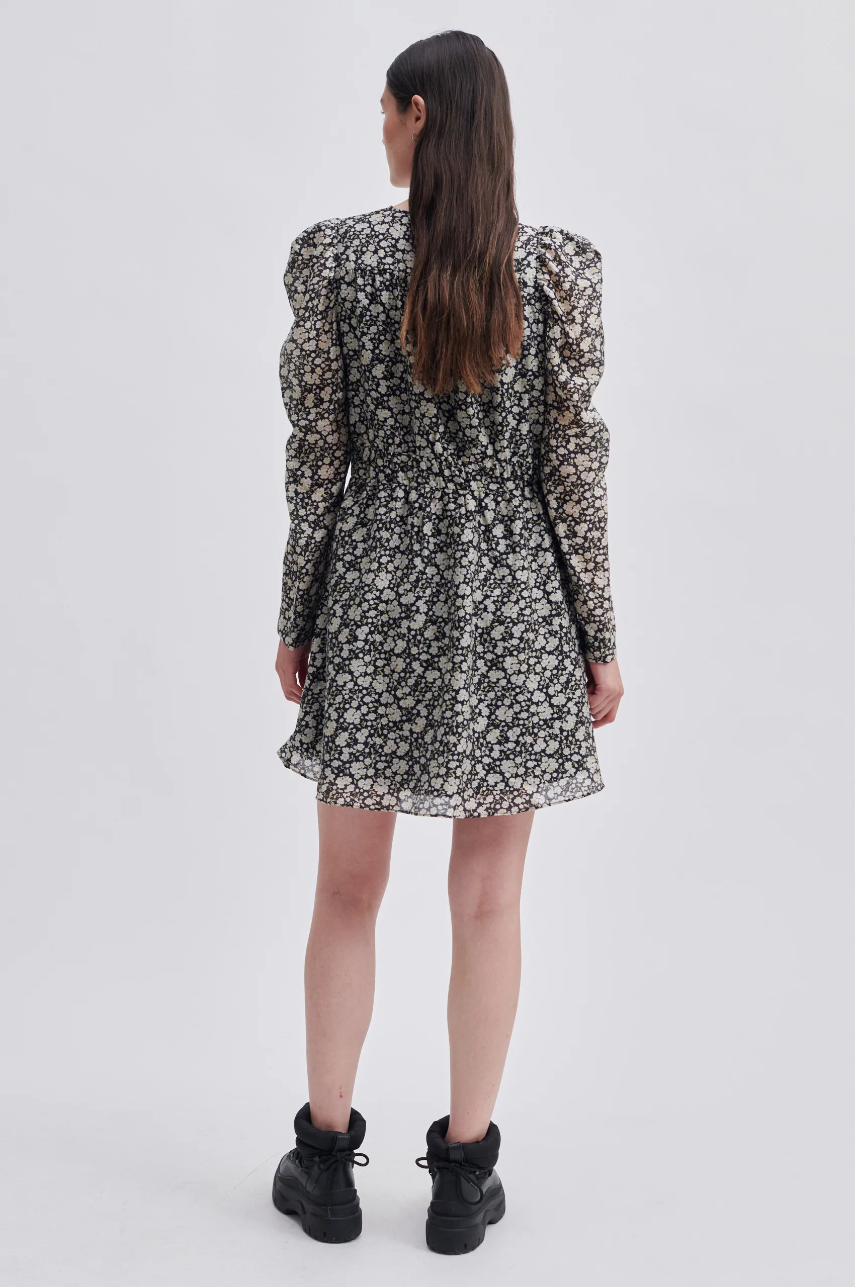 Second Female Vivi Dress Black - hvittrad.no