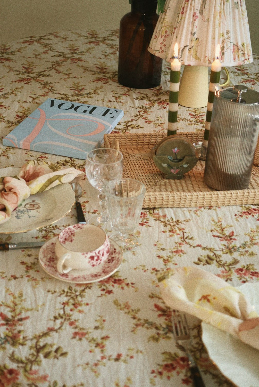 byTiMo Table Cloth Linen 140x300cm Flower Branch - hvittrad.no