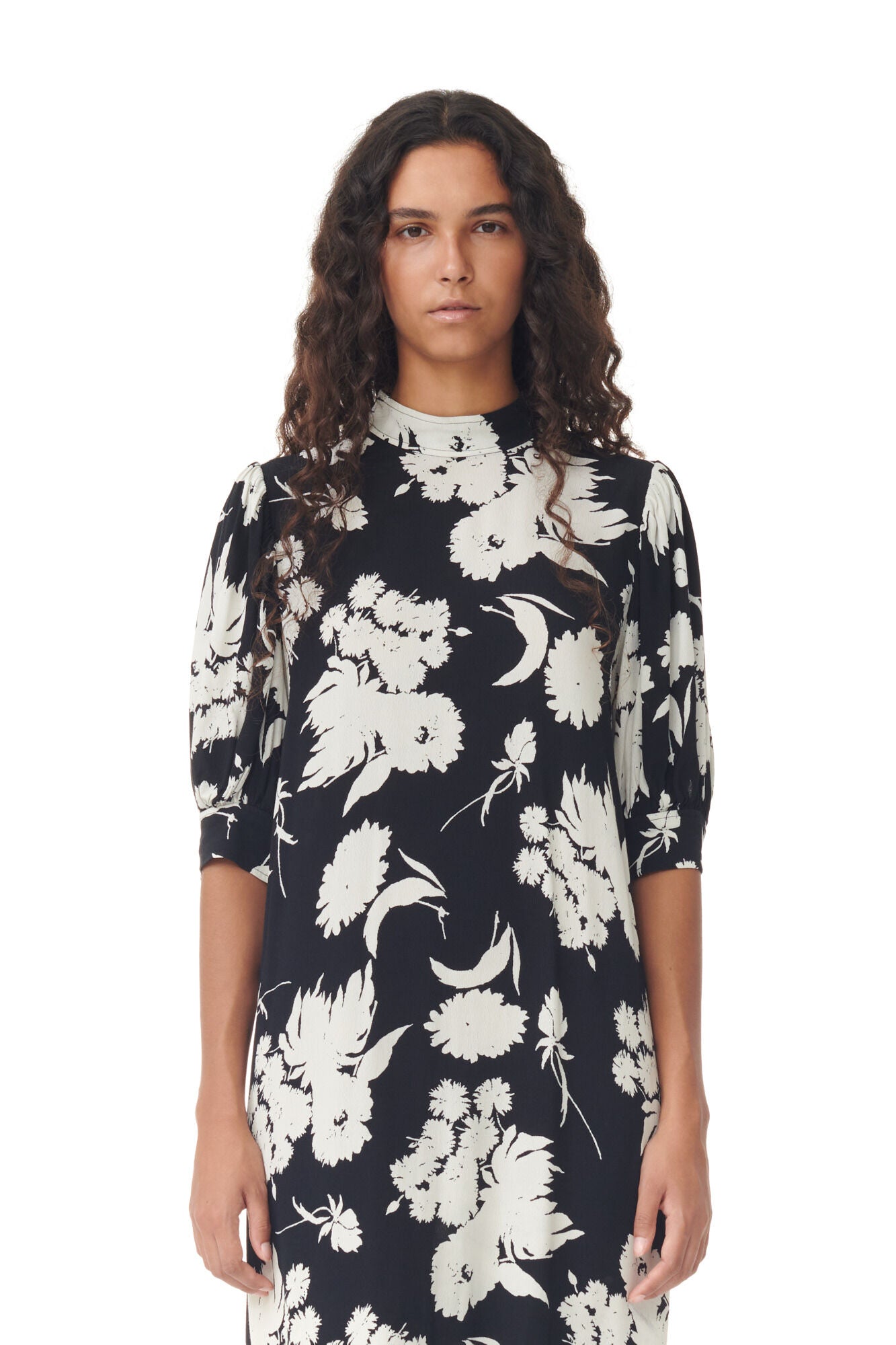 Ganni Printed Crepe Mini Dress Black - hvittrad.no