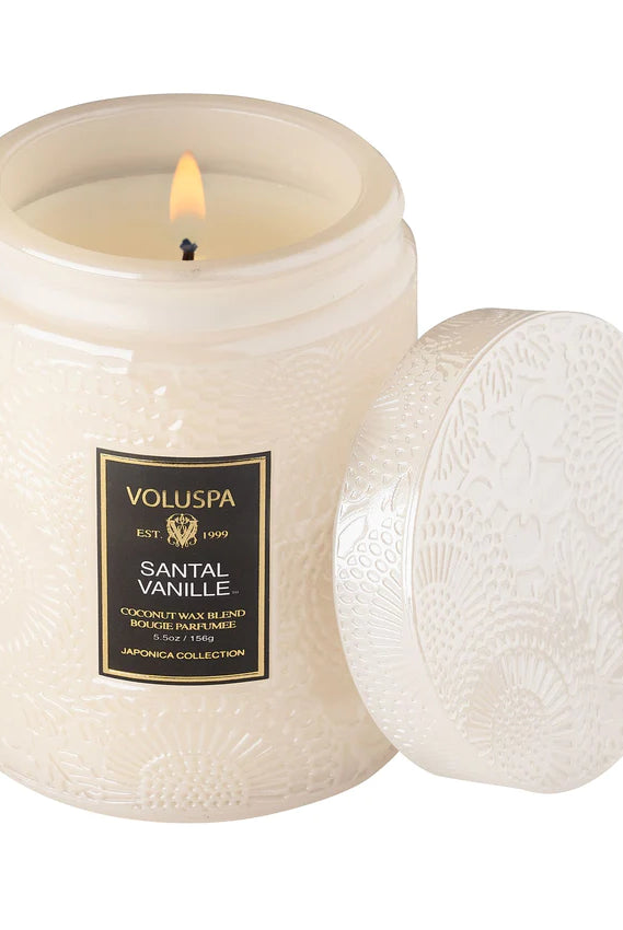 Voluspa Small Jar Candle - Santal Vanille 156g - hvittrad.no