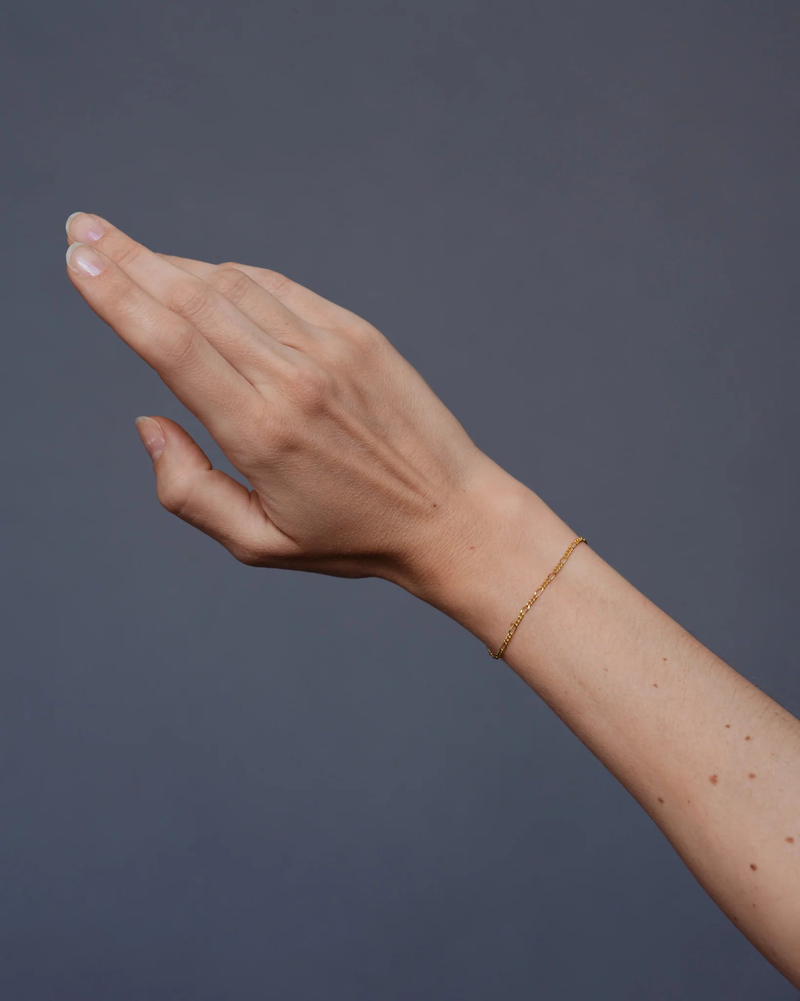 Philippa Studios Figaro Armbånd Gold - hvittrad.no