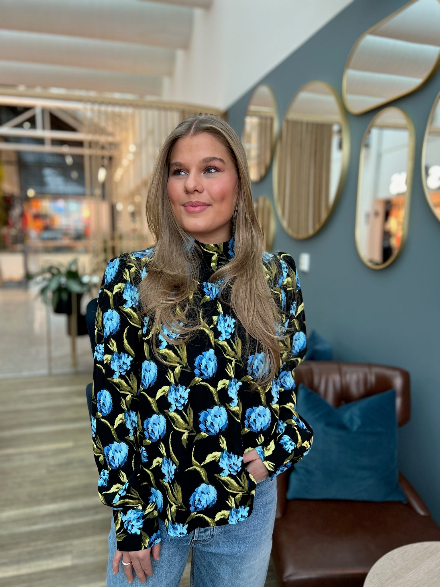 Gestuz PiaGZ P Blouse Flower Army Blue - hvittrad.no