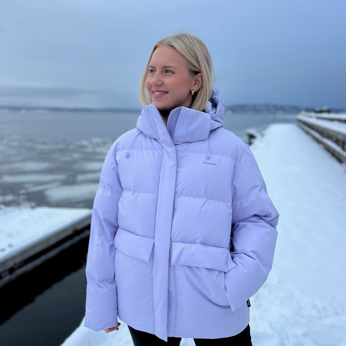 Besseggen Down Jacket Lilac – hvit tråd