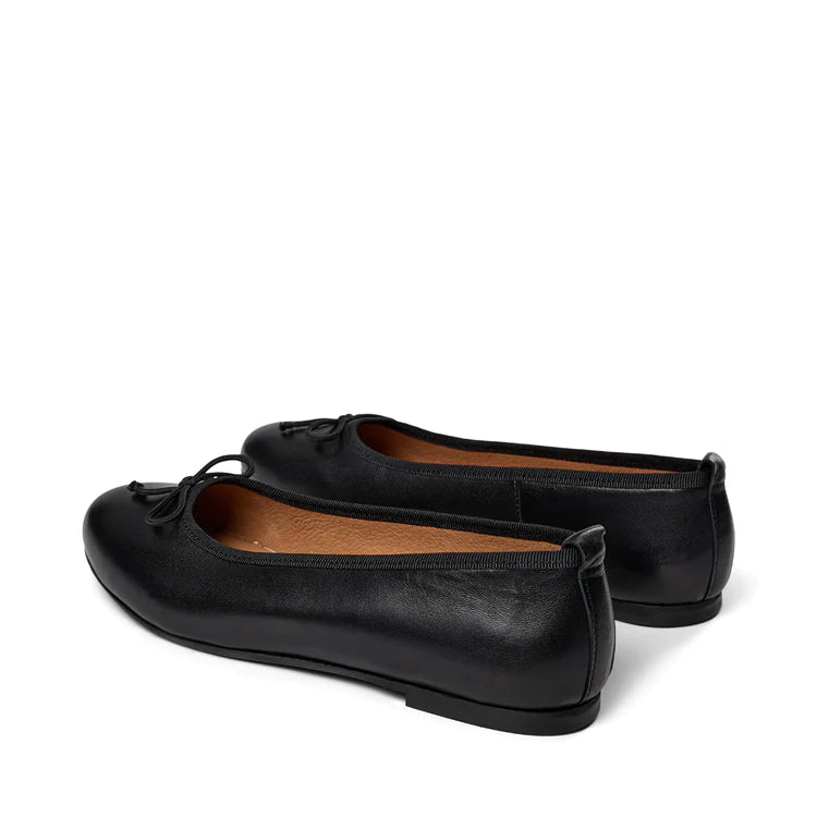 Pavement Lucy Black Nappa - hvittrad.no