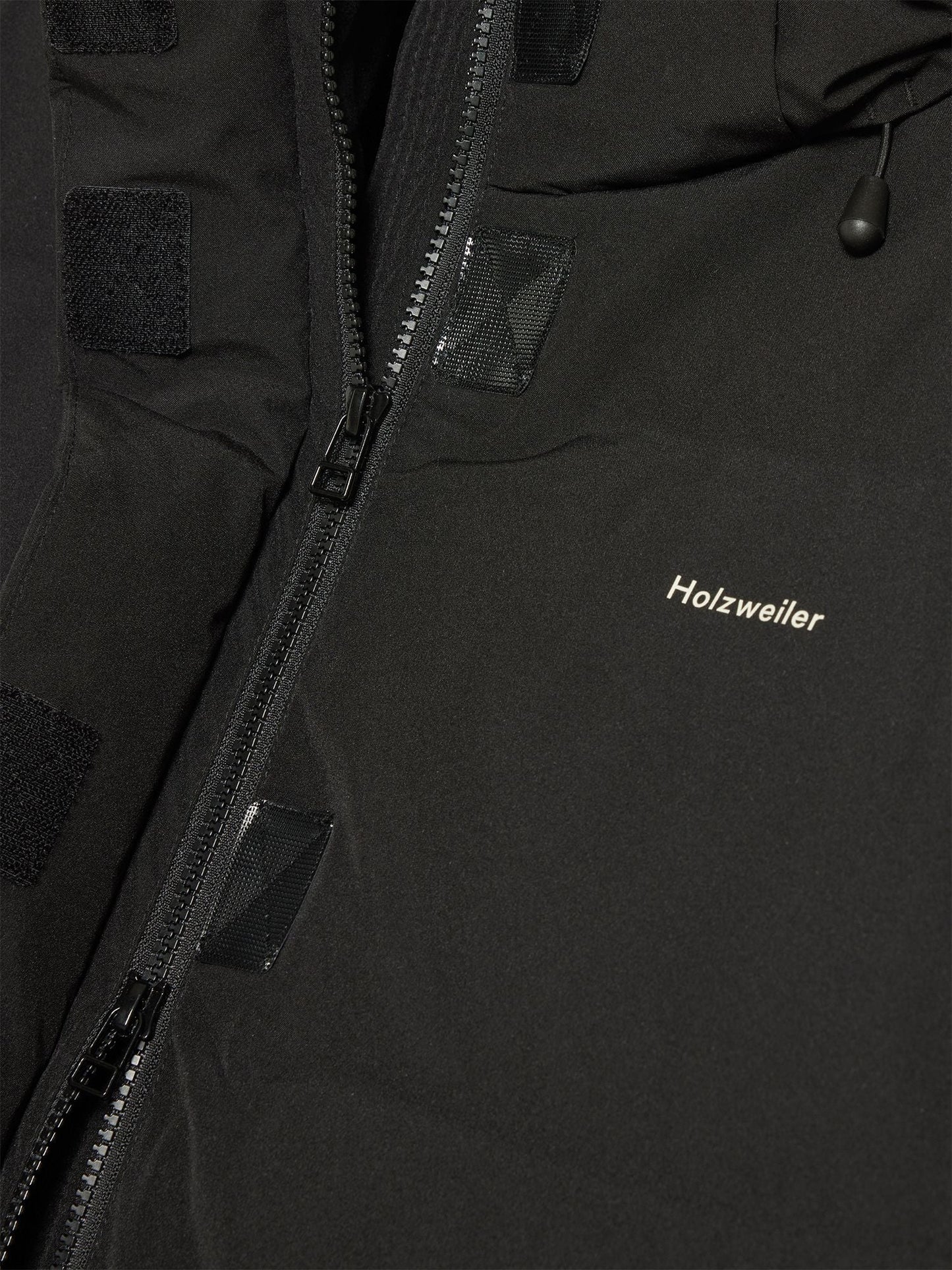 Holzweiler Glittertind Down Jacket Black - hvittrad.no