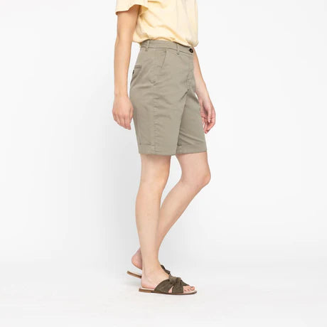 Emma Shorts 057 Green Tea