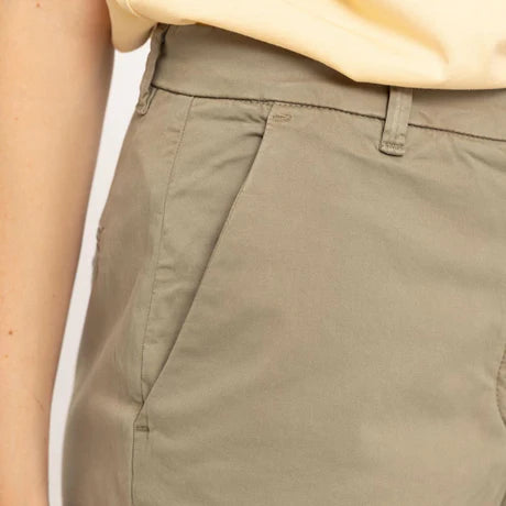 Emma Shorts 057 Green Tea