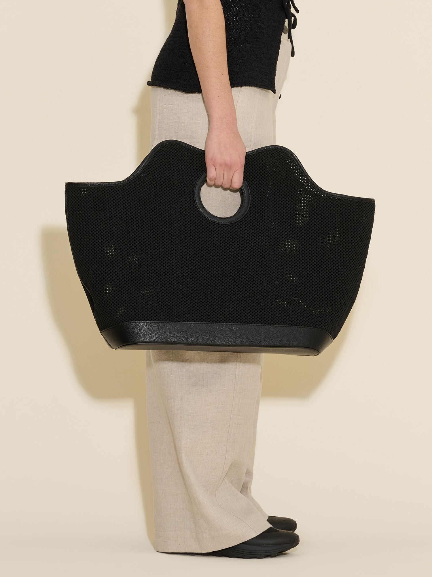 Holzweiler Rasberry Bag Black - hvittrad.no