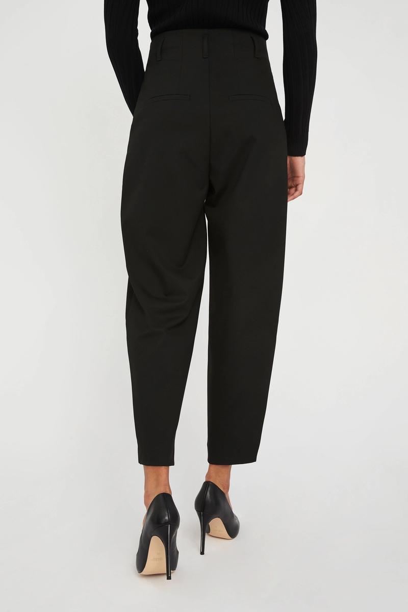 Hailey 285 Black