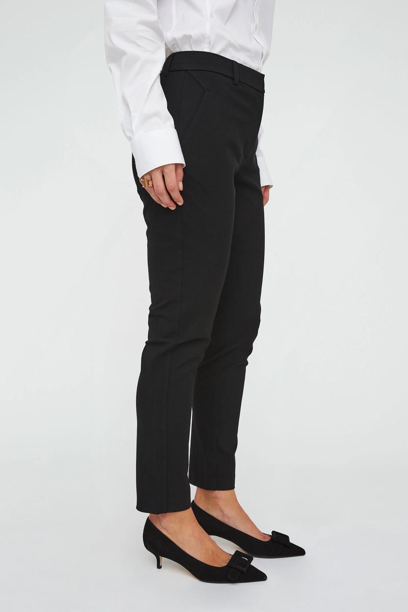 Kylie 396 Crop Black