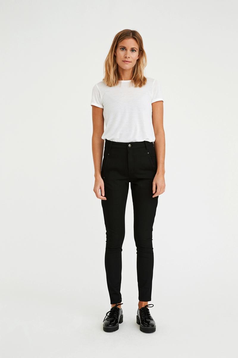 Jolie 315 Black