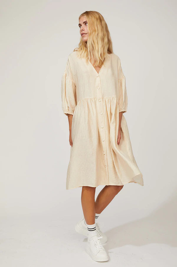 Ideal Dress Vanilla Cream