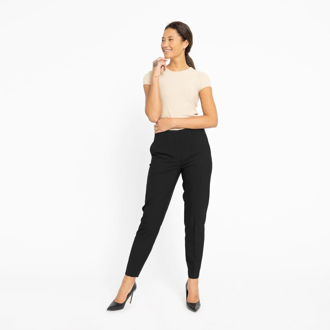 Julia 285 Black