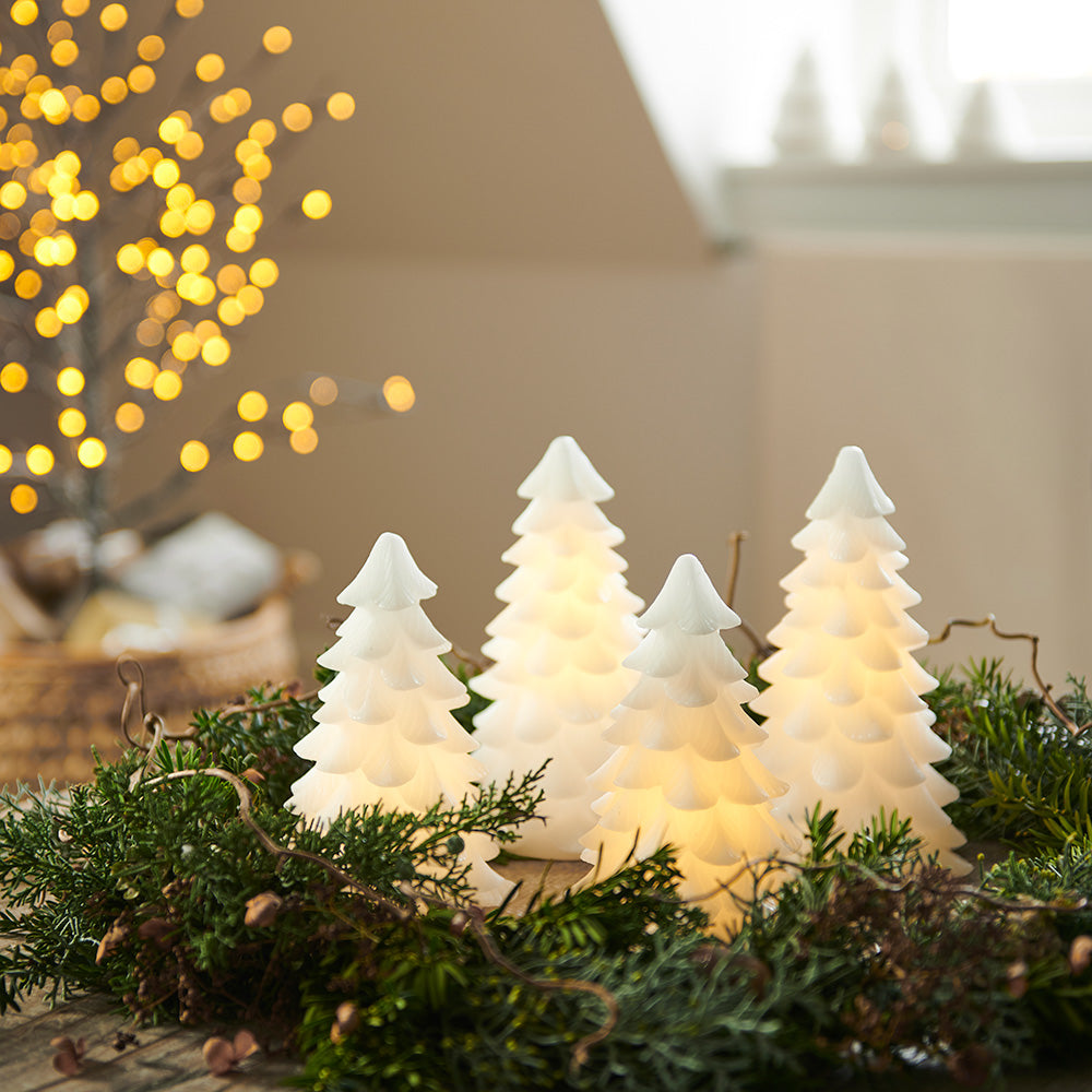 Collection Image for Dekorasjonsbelysning – Picture of Christmas Tree Candles 