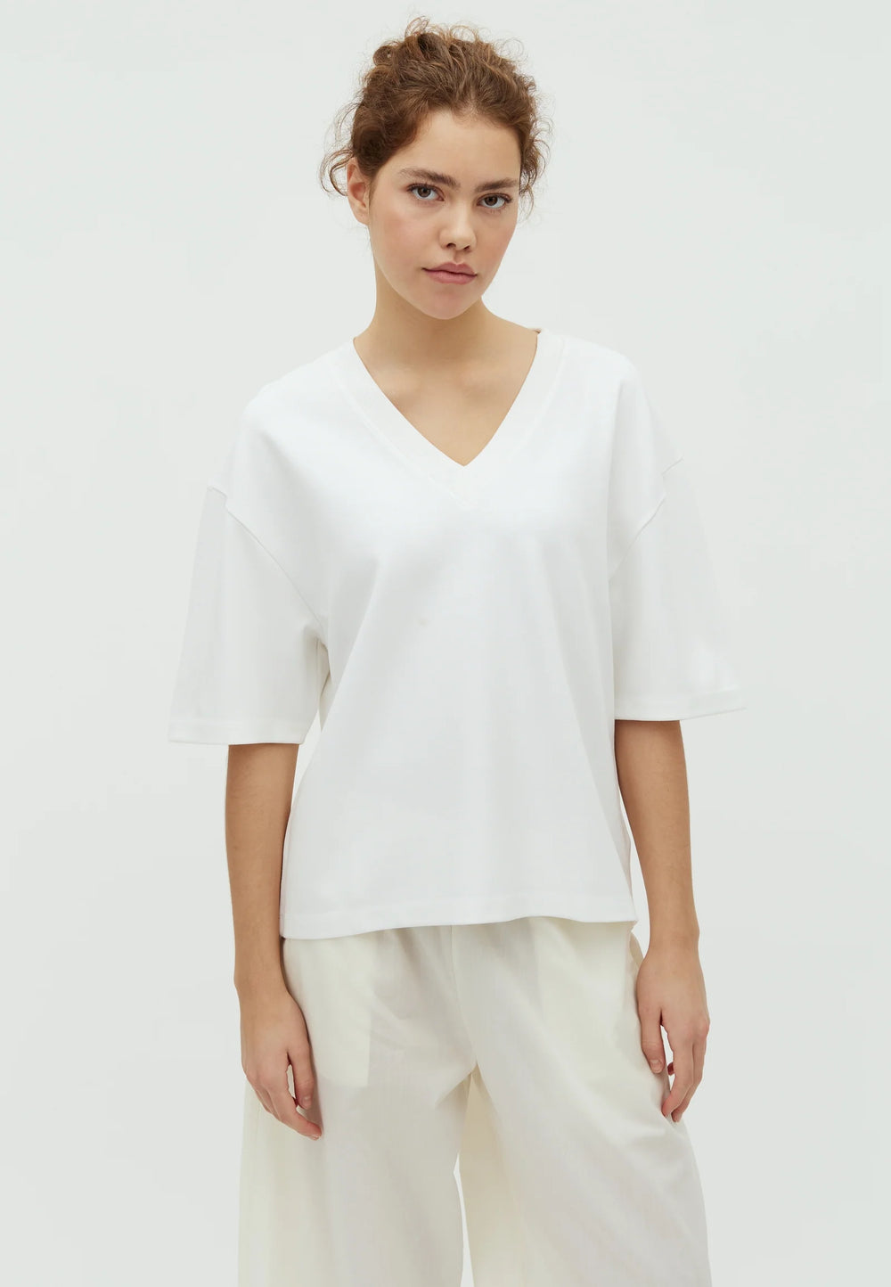 Emrys V-M, Betsy, T-shirt White