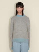 Holzweiler Anja Stripe Sweater Blue Stripe - hvittrad.no