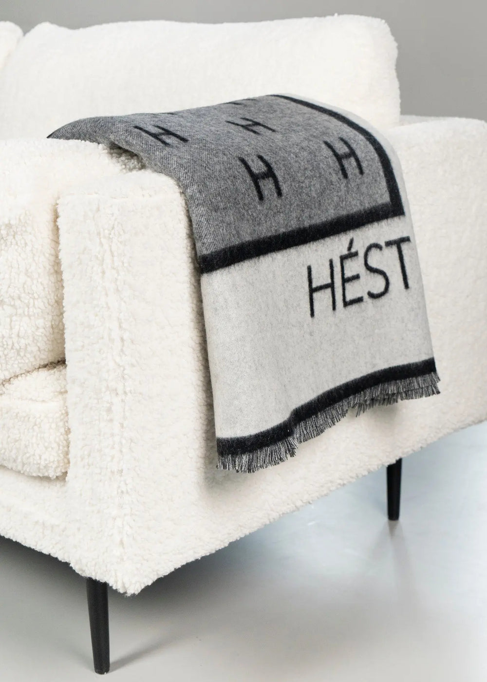 MANON Blanket 180x130 Jet Black