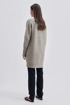 Second Female Brook Knit Cape Roasted Cashew - hvittrad.no
