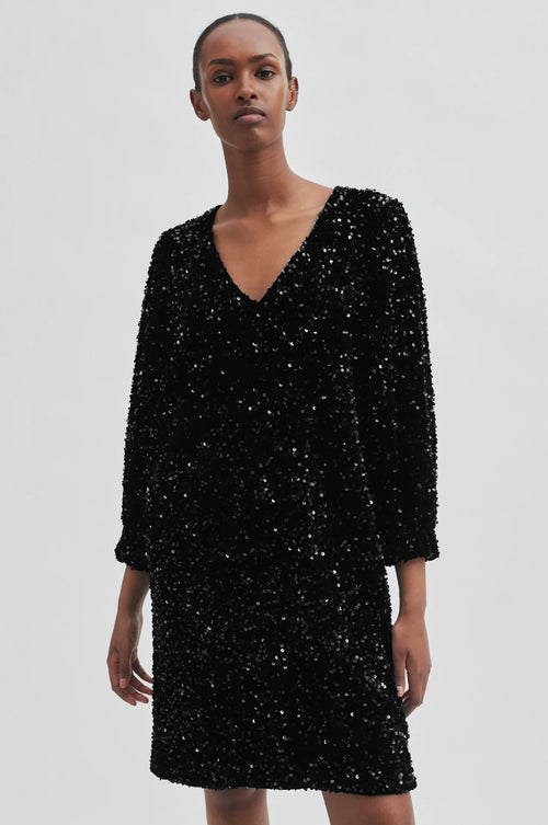 Winternalia Dress Black