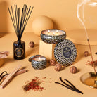 Voluspa Mini Tin Candle - Ambre Lumiere 113g - hvittrad.no
