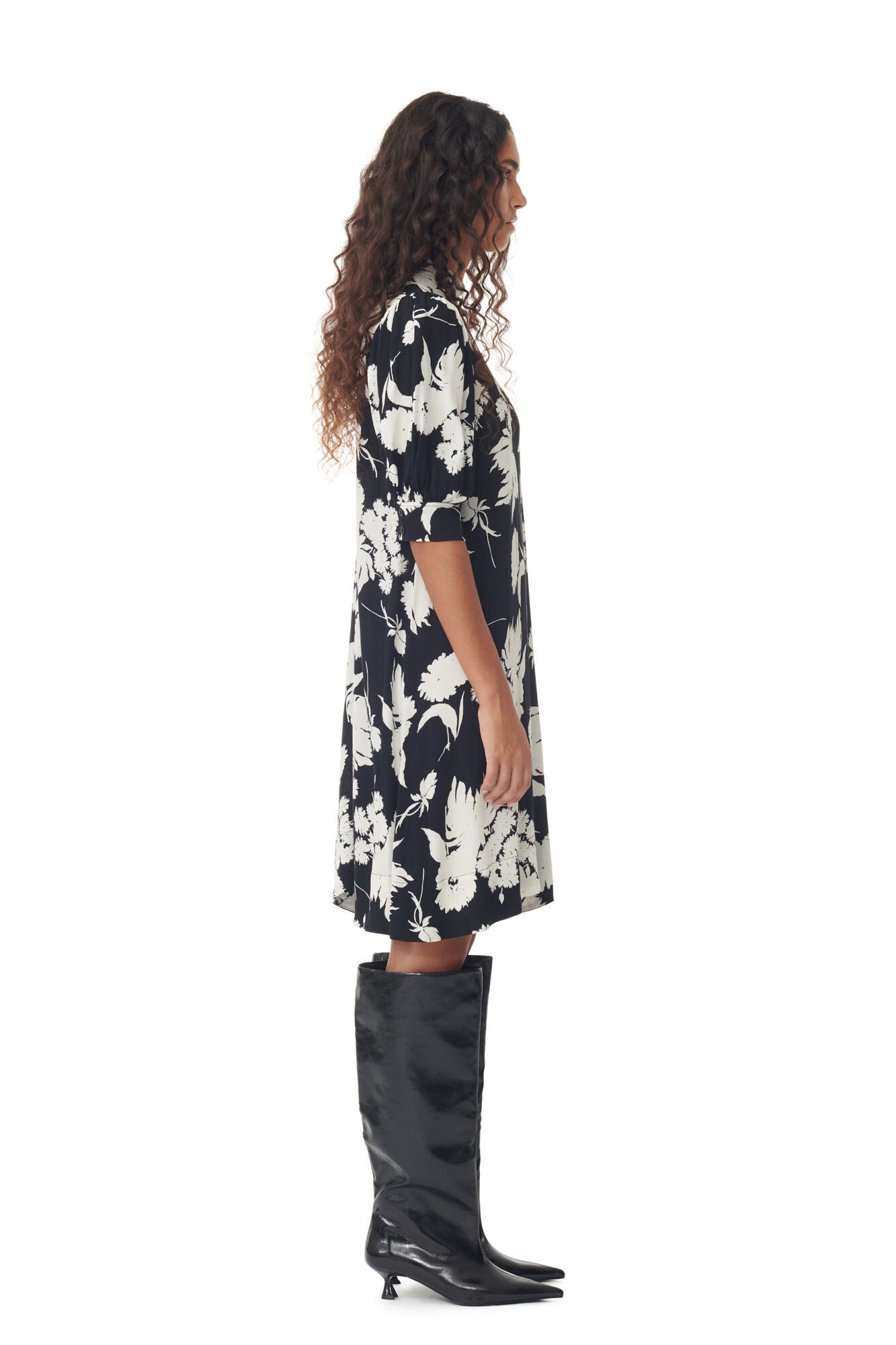Ganni Printed Crepe Mini Dress Black - hvittrad.no