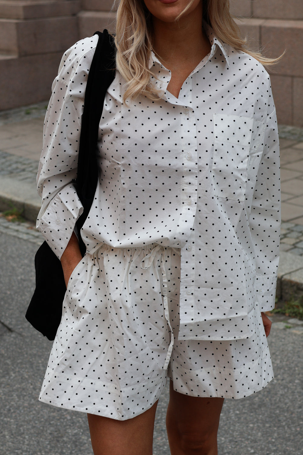 Ploy Dot Shorts White Small Black Dot