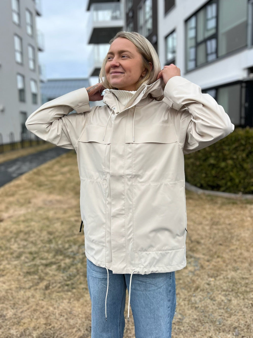 Suva Hardshell Cargo Jacket W3 Dune