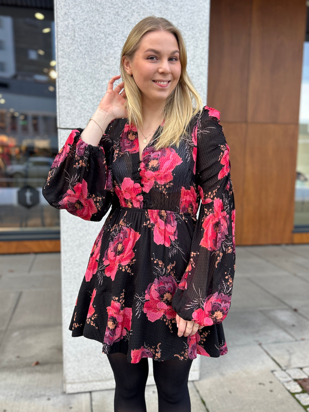 Georgette V-Neck Dress Evening Blush