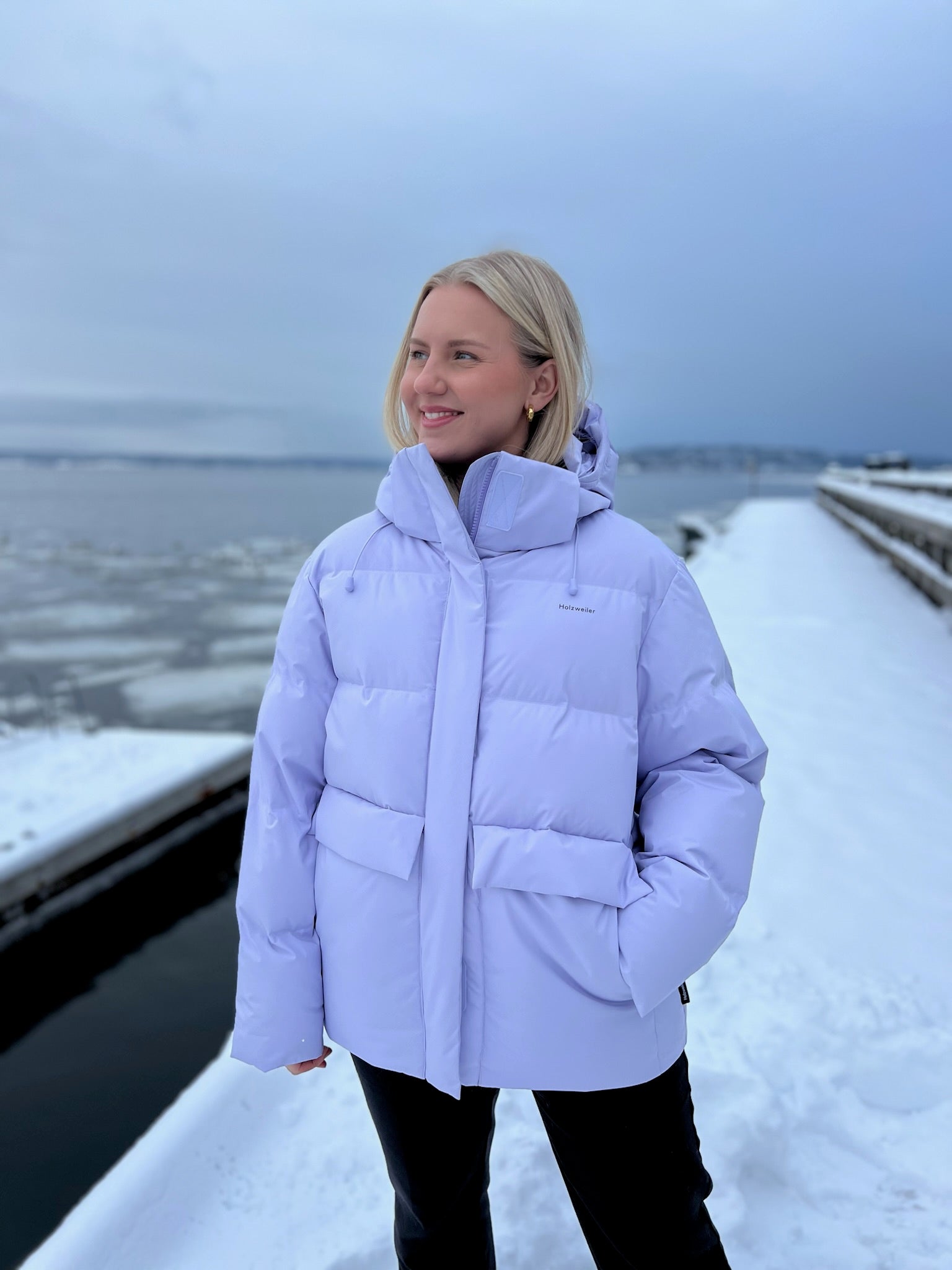 Besseggen Down Jacket Lilac – hvit tråd