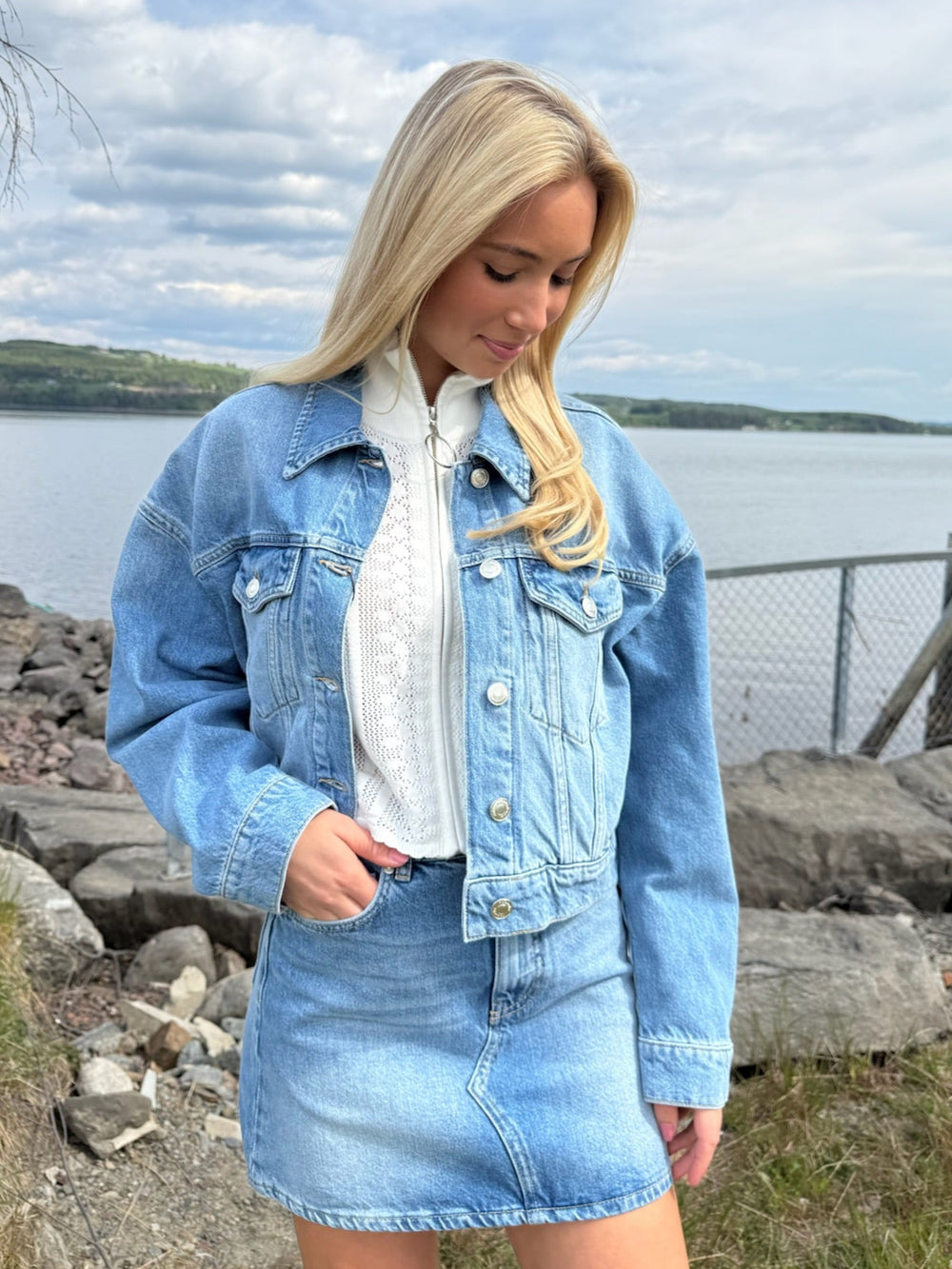 W. Cropped Denim Jacket Lt. Blue