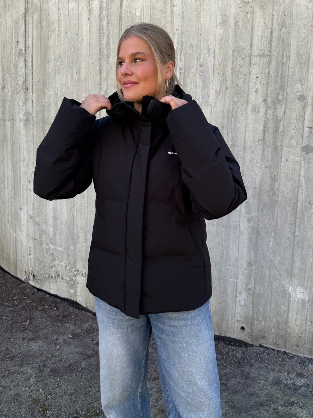 Besseggen Lt Short Jacket Black