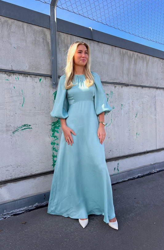 ByTiMo Crepe Satin Maxi Dress Turquoise - hvittrad.no