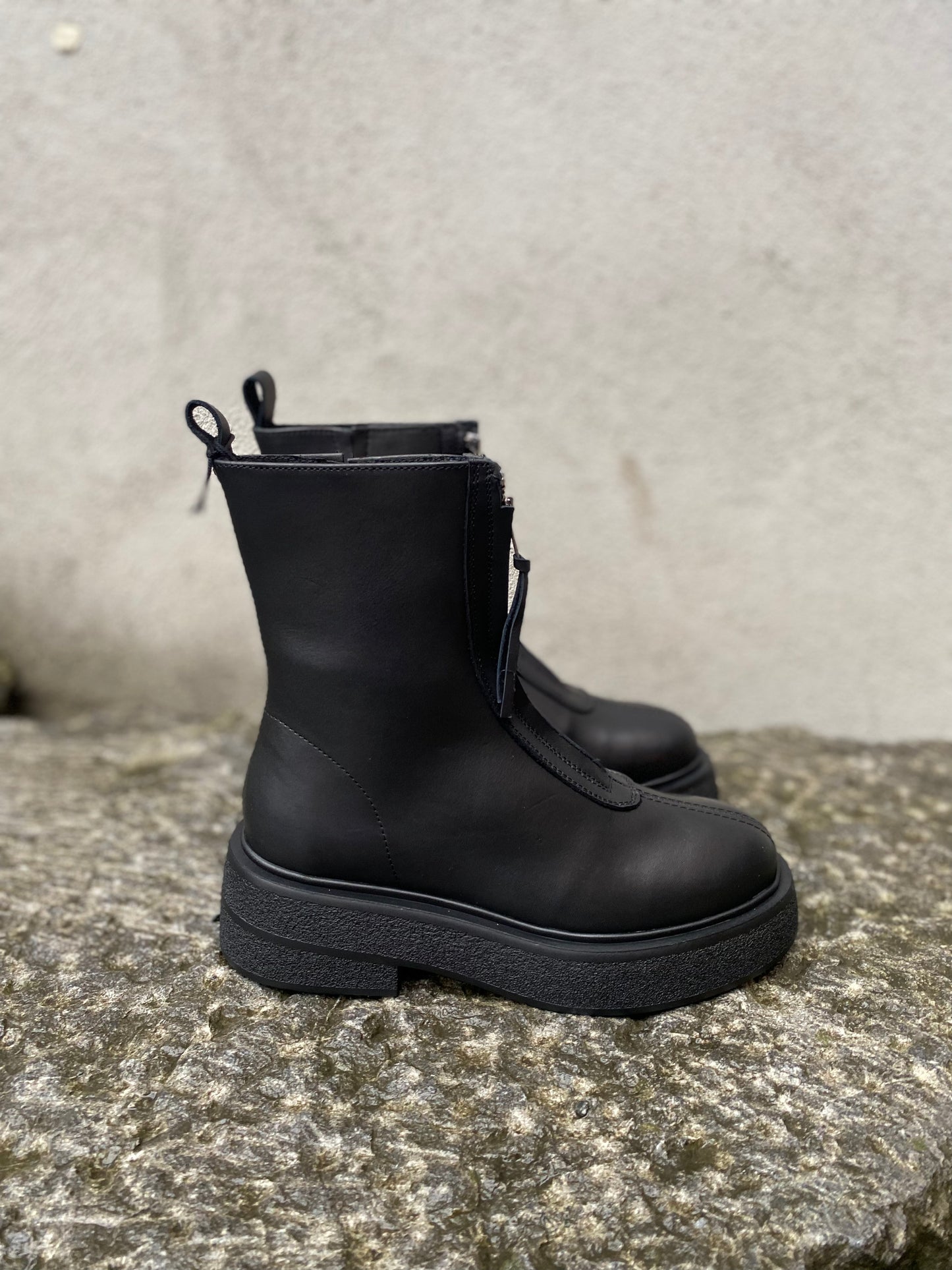 Jelani Leather Boots Black