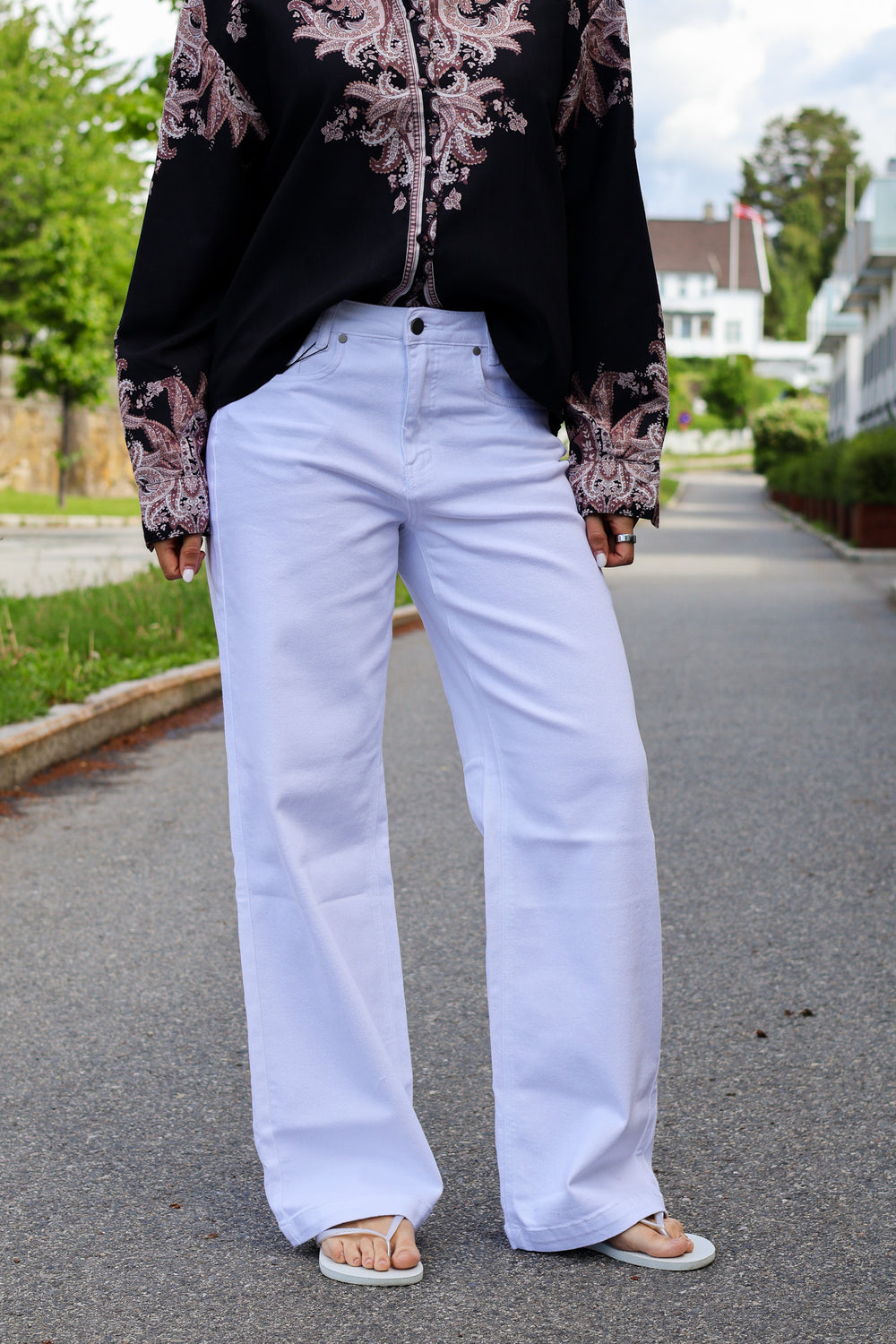LouisMW 157 High Wide Bright White