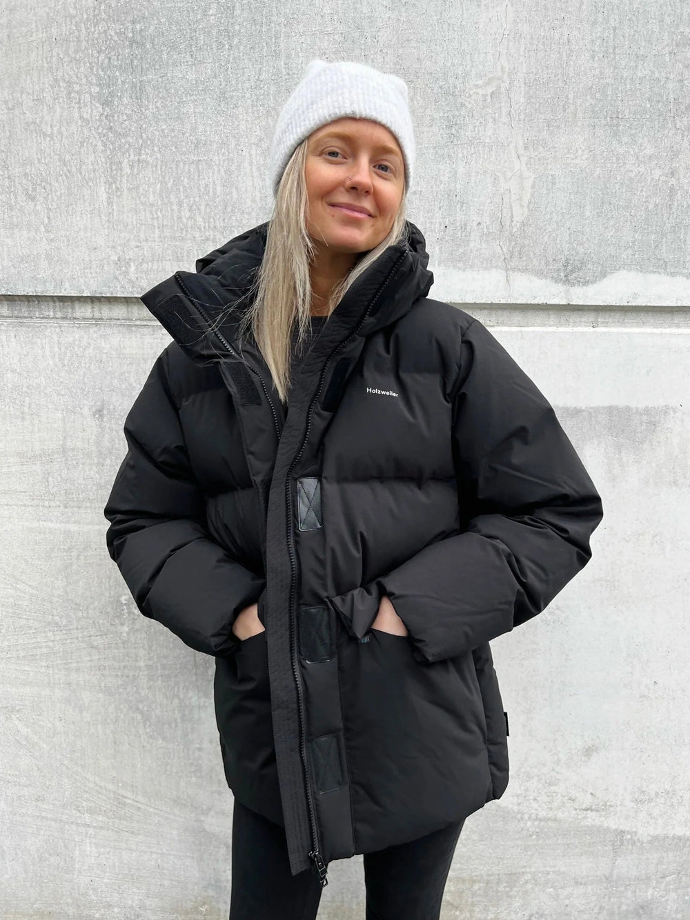 Besseggen Down Jacket Black