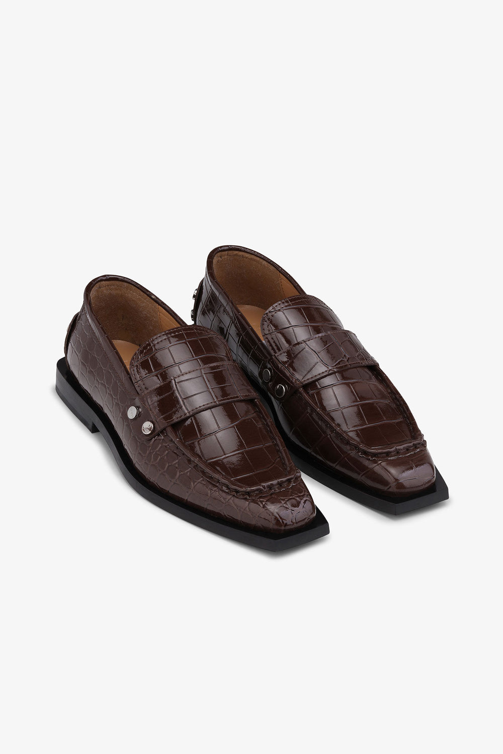 Studs Square Toe Loafer Shiny Croco Chocolate Fondant