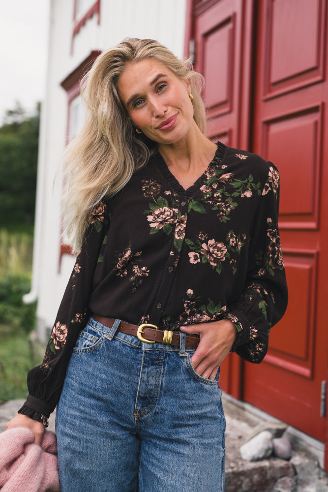 Irene V Shirt AOP Misty Rose Flower