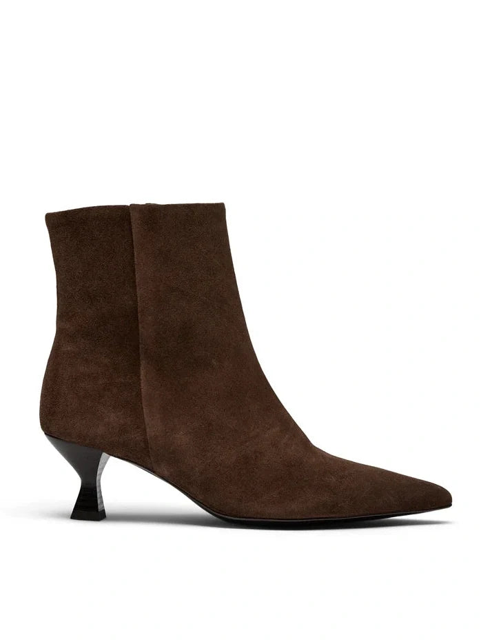 PAWilma Brown Suede