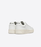 Veja V-90 Extra White - hvittrad.no