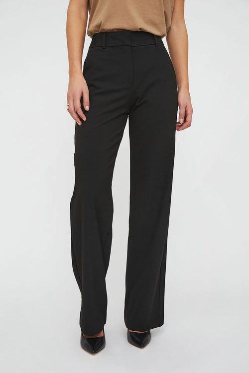 Dena 285 Black Glow