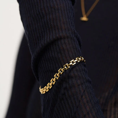 Slim Vintage Bracelet Gold